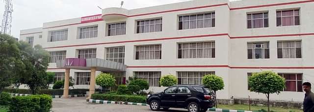 LALA_BIRKHA_RAM_COLLEGE_OF_PHARMACY
